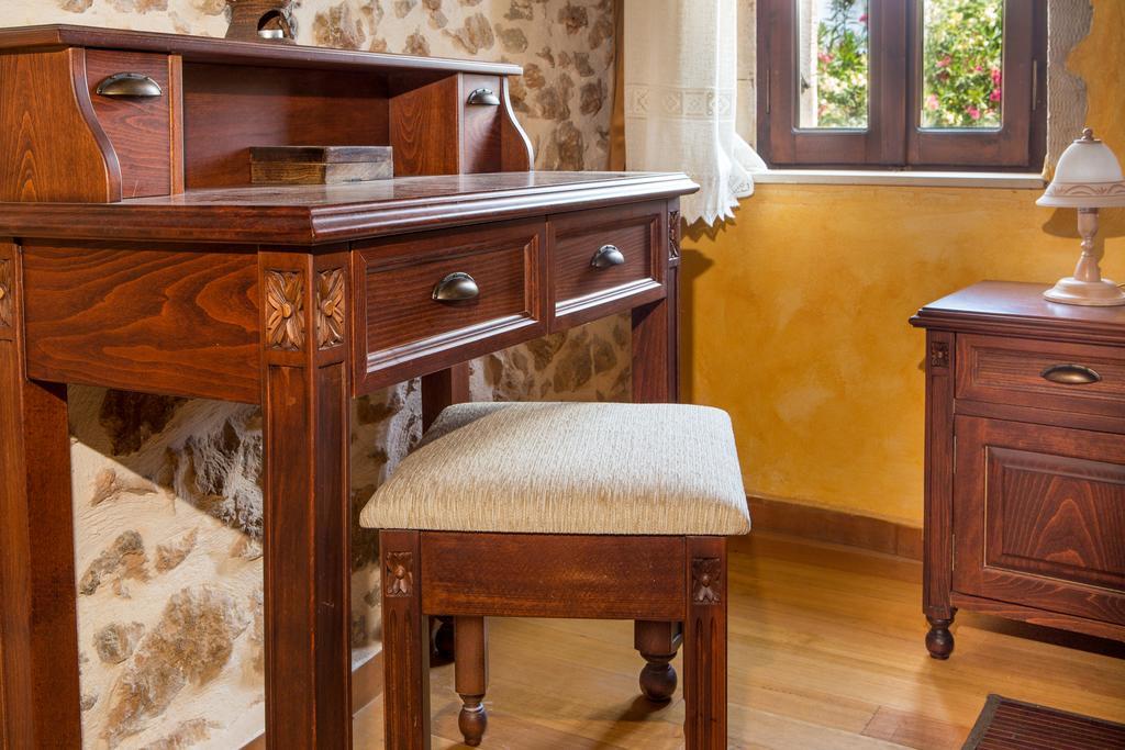 Samonas Traditional Villas Room photo